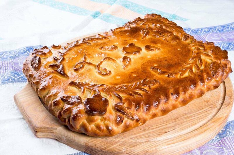 банкетный пирог с брусникой
